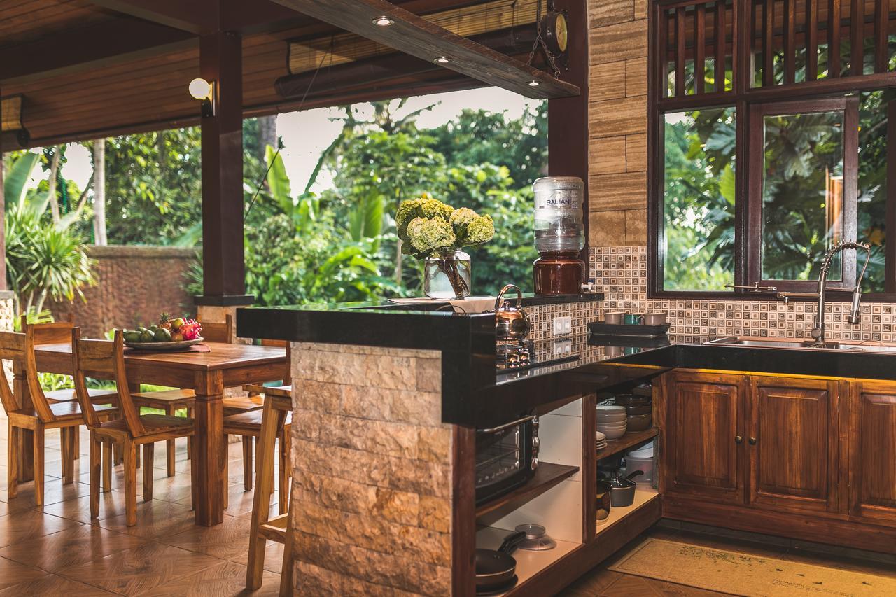A Priori Villa Ubud Extérieur photo