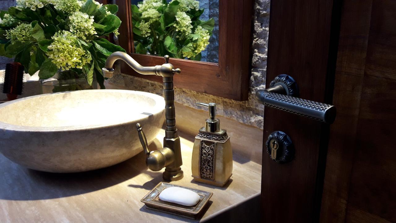 A Priori Villa Ubud Extérieur photo