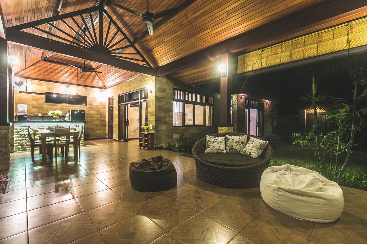 A Priori Villa Ubud Extérieur photo